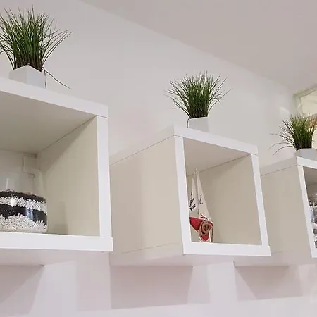 Queen Bb Apartment